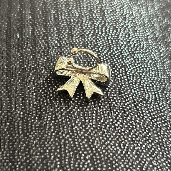 BOWKNOT Ear Cuff Huggie 18K Plated Silver Rhinestones No pierce Clip On Earring - Picture 11 of 16